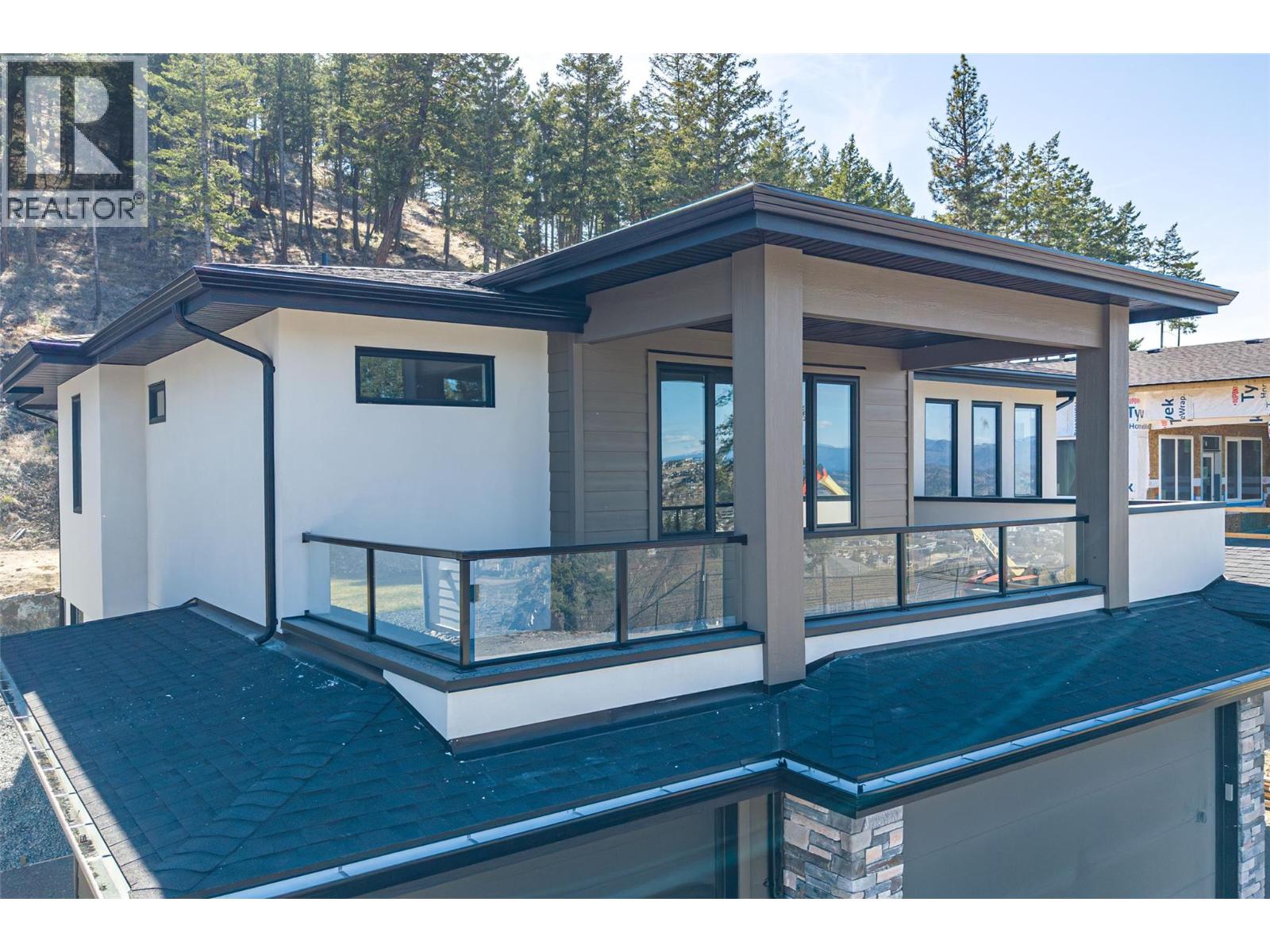 2079 CORTINA DRIVE - 29