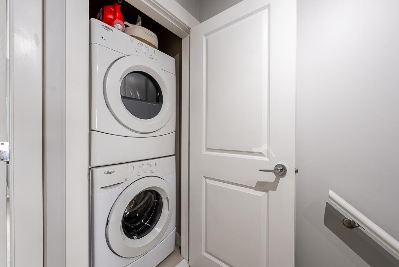 8 2929 156 STREET, Surrey