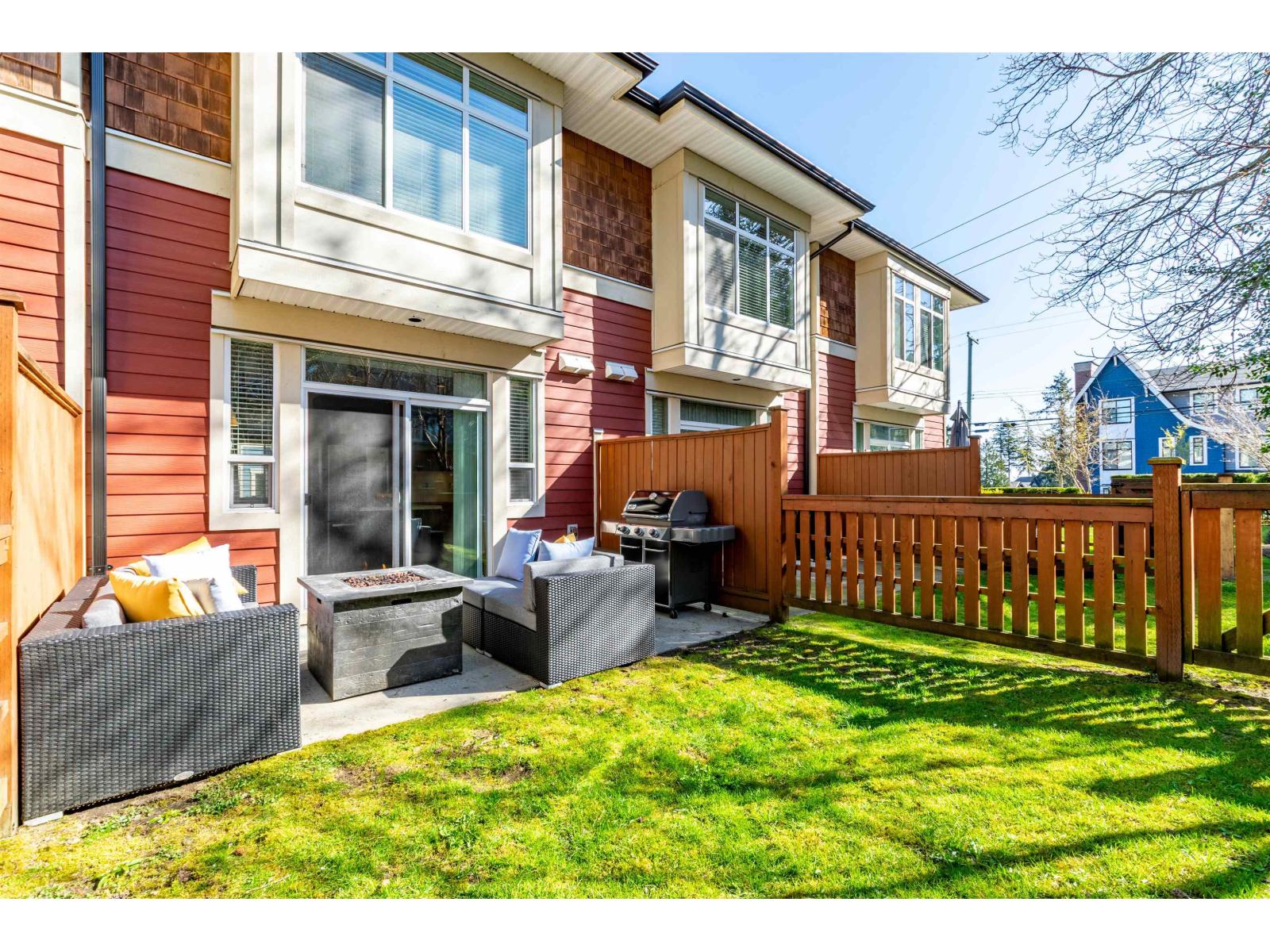 8 2929 156 STREET, Surrey