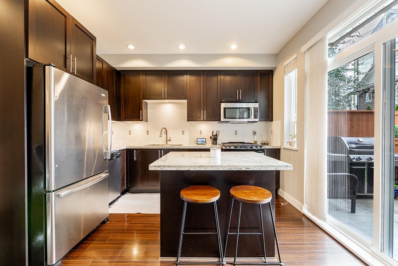 8 2929 156 STREET, Surrey