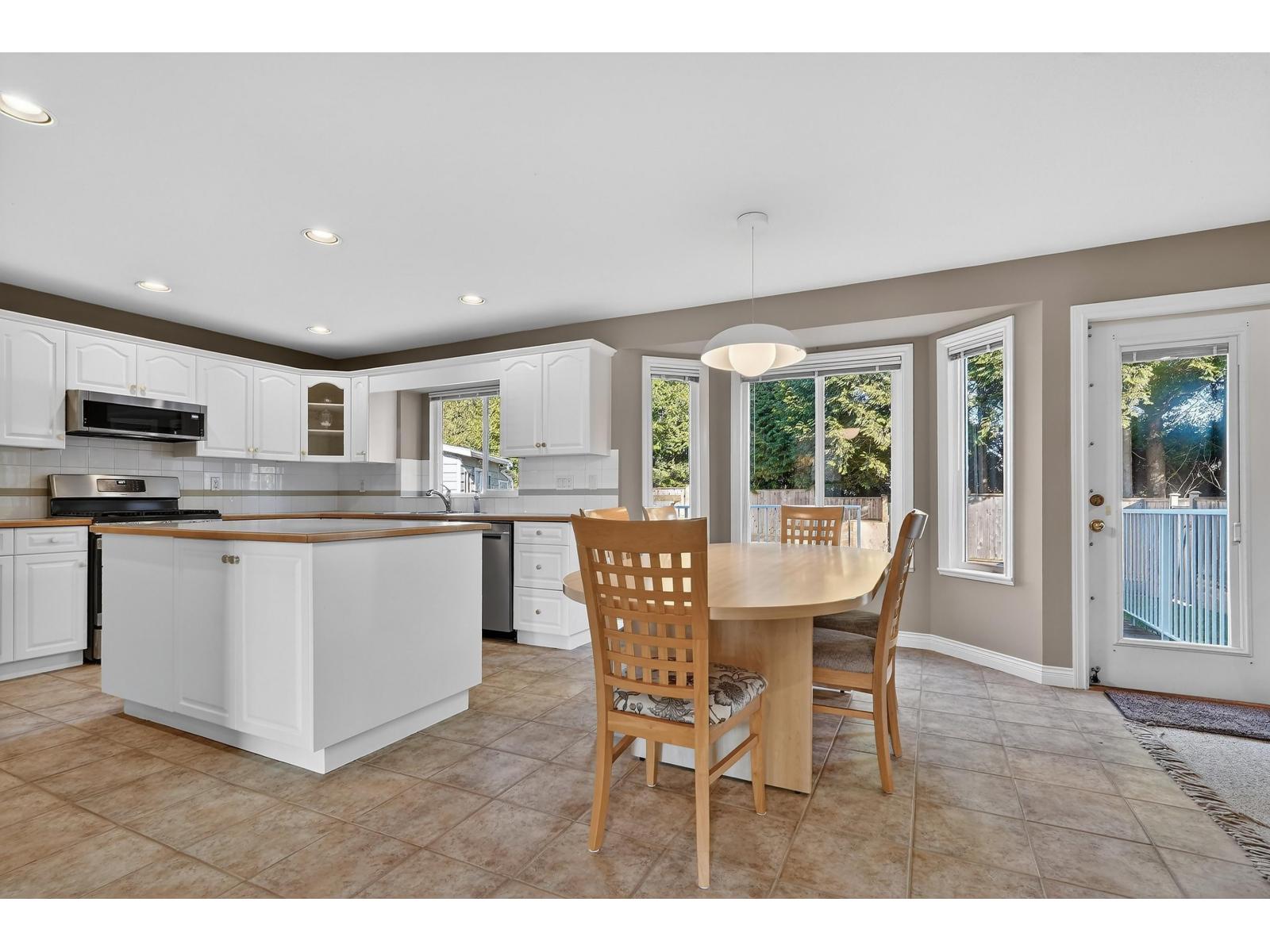 1551 161B STREET, Surrey