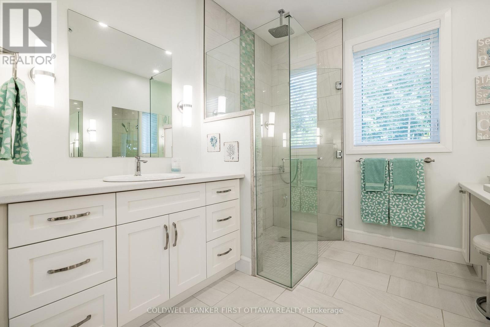 36 CUB SCOUT CRESCENT - 26