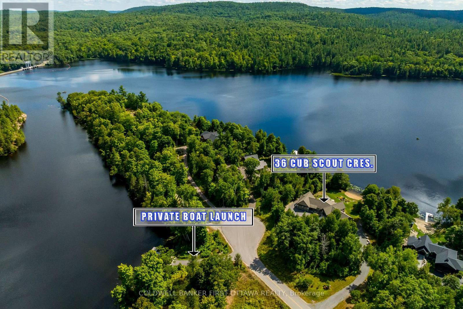 36 CUB SCOUT CRESCENT - 46