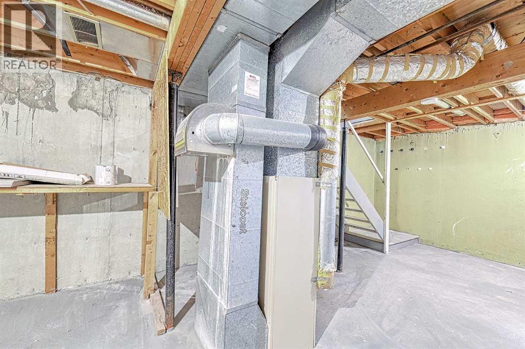 
          195 Manora Place Northeast
            <br/>
            <span>Calgary</span>
            , 
            <span>AB</span>
             <span>T2A5J8</span>
         - Photo 30