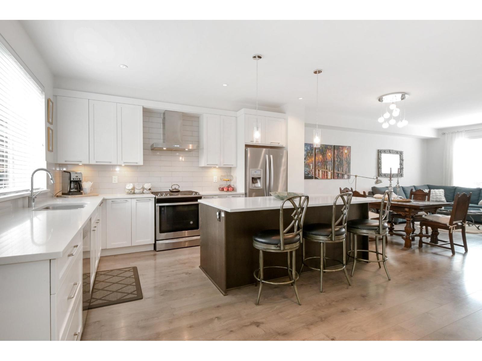 46 7979 152 STREET, Surrey