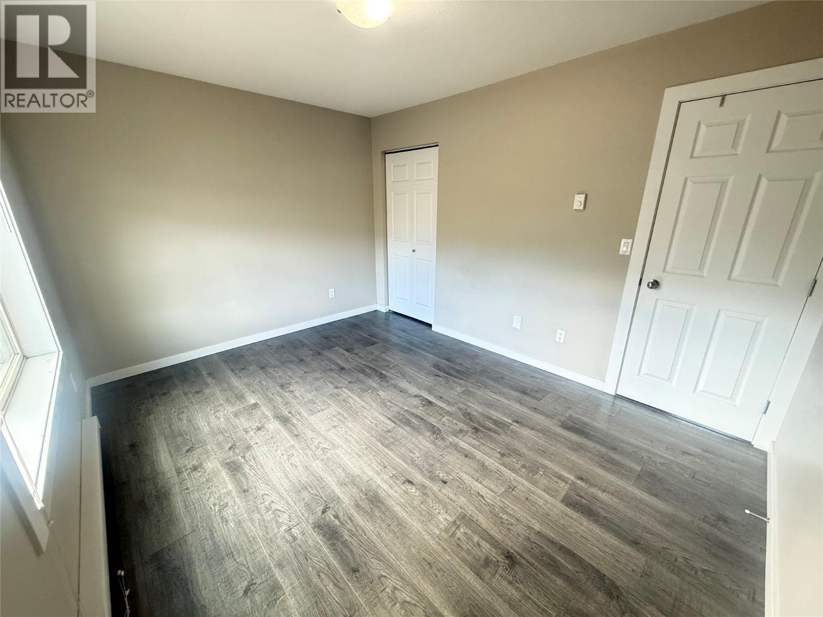 #33 1810 SUMMIT DRIVE - 16