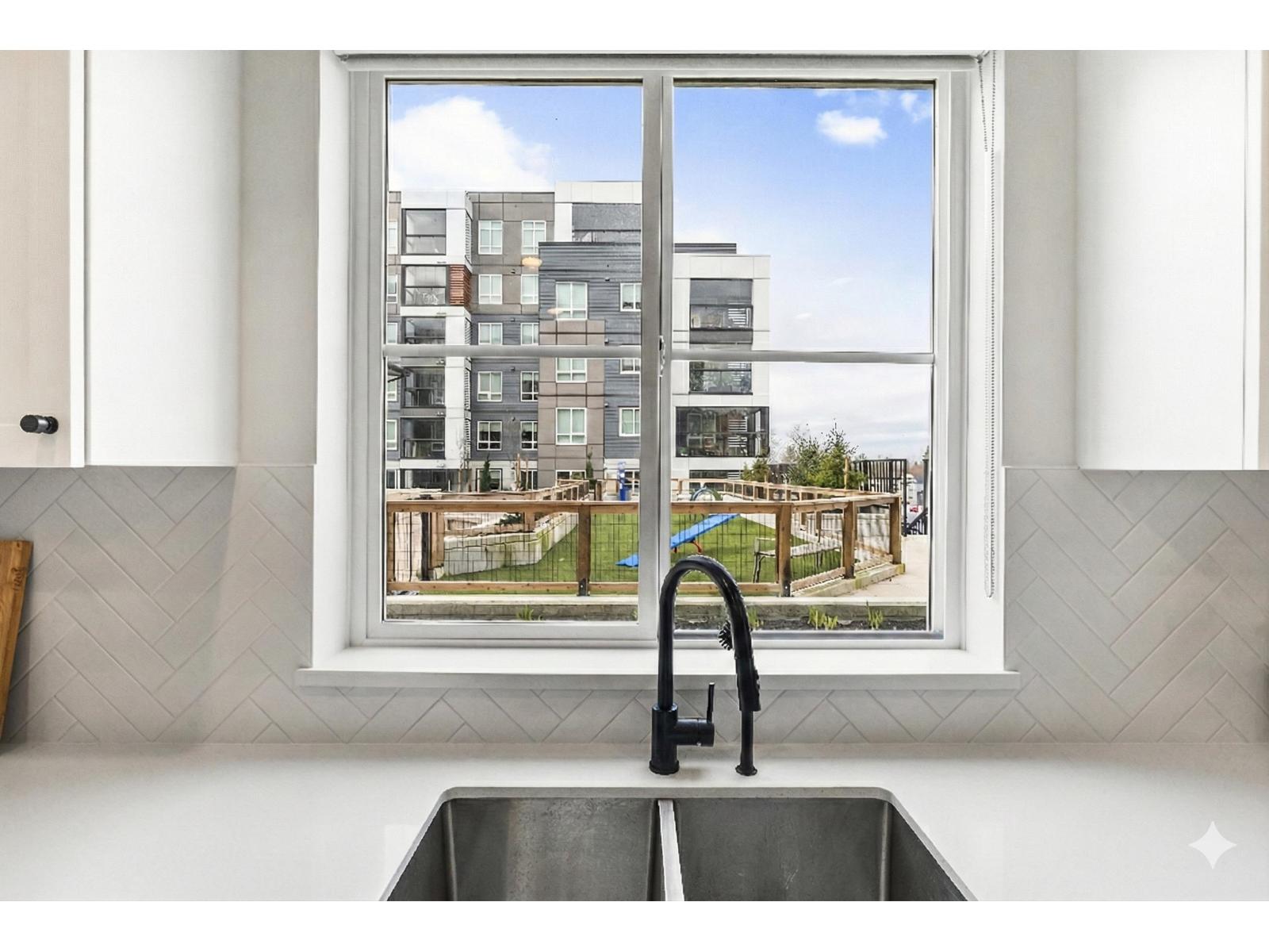 104 19953 76 AVENUE, Langley