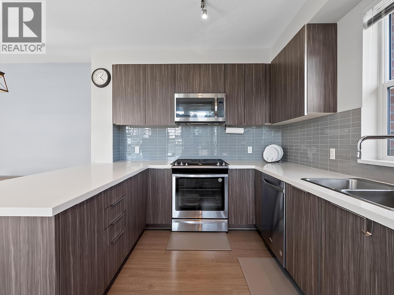 316 607 COTTONWOOD AVENUE, Coquitlam