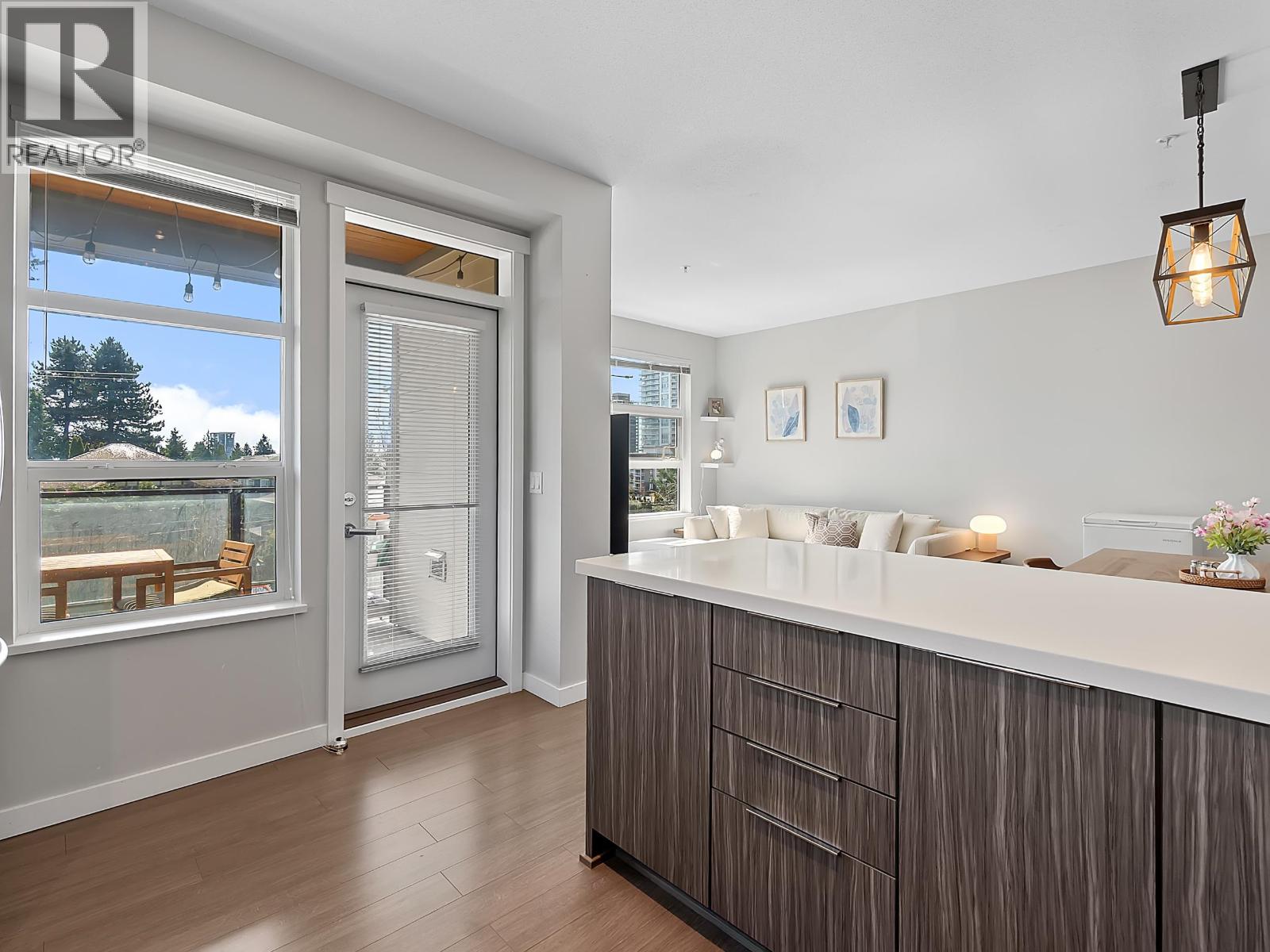 316 607 COTTONWOOD AVENUE, Coquitlam