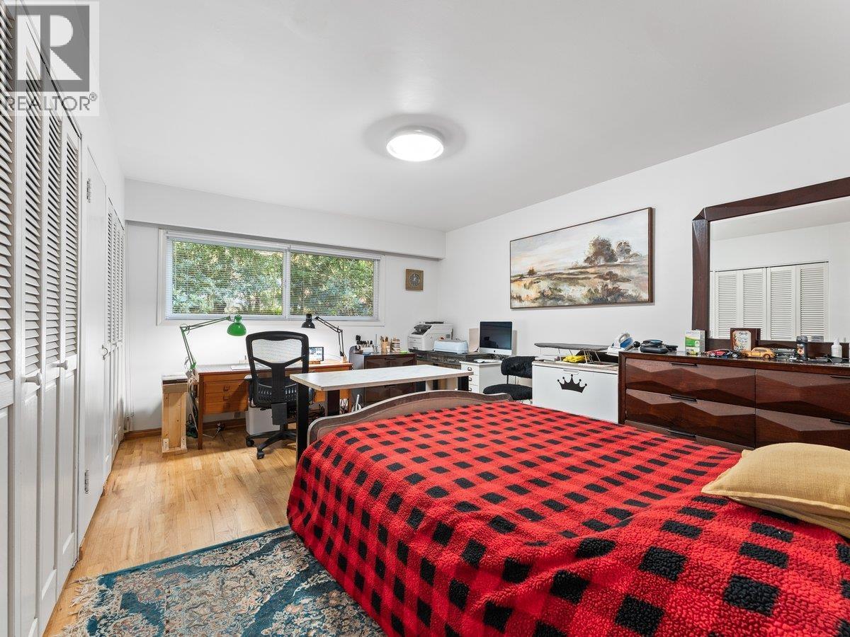 186 STEVENS DRIVE, West Vancouver