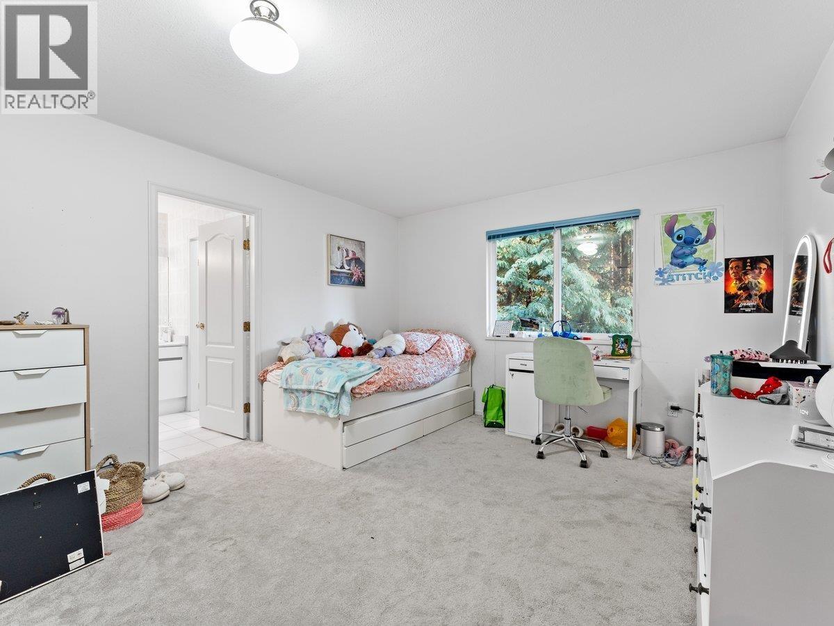 186 STEVENS DRIVE, West Vancouver