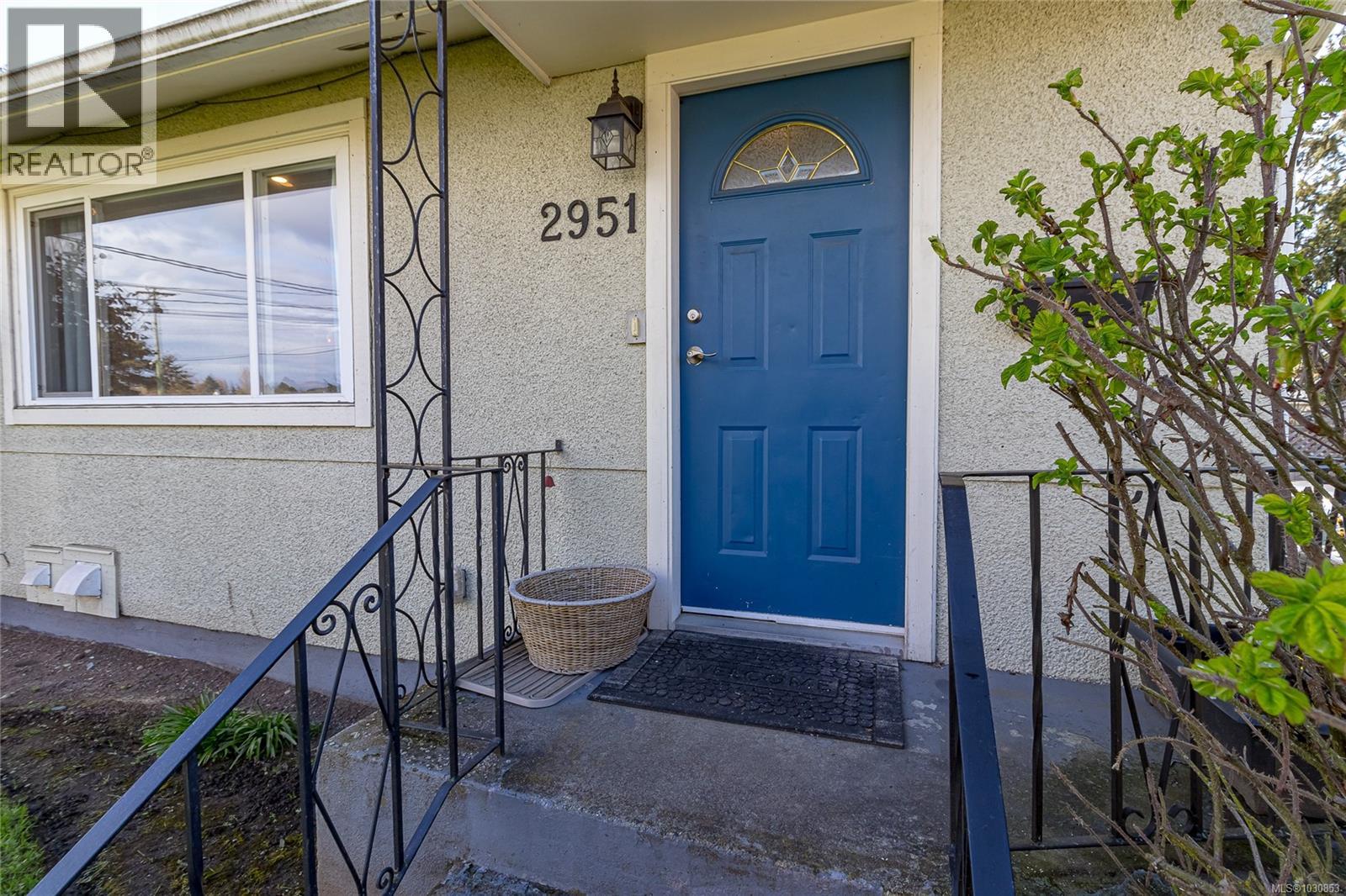  2951 Cedar Hill Road, Victoria