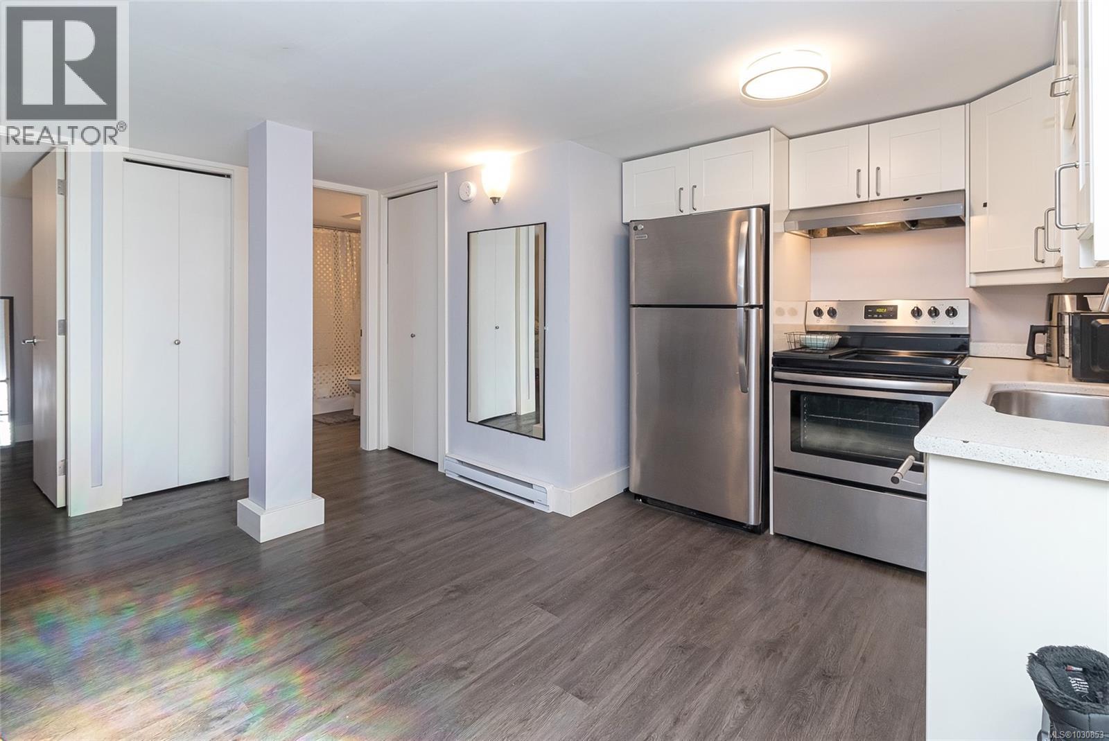  2951 Cedar Hill Road, Victoria