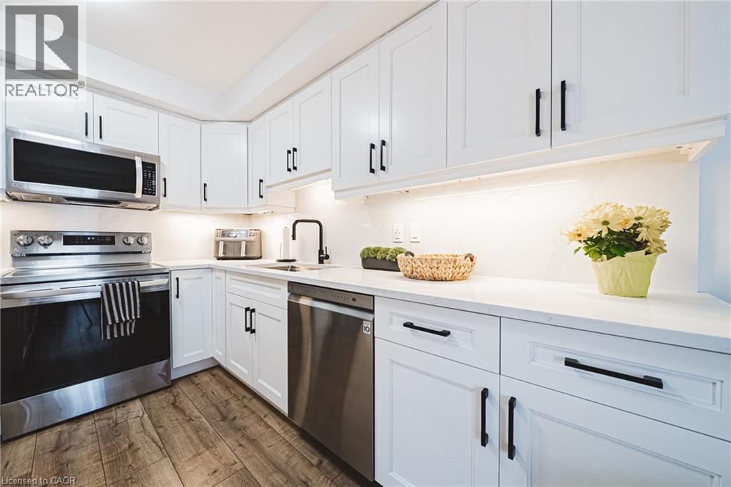 #41 20 MCCONKEY CRESCENT - 8