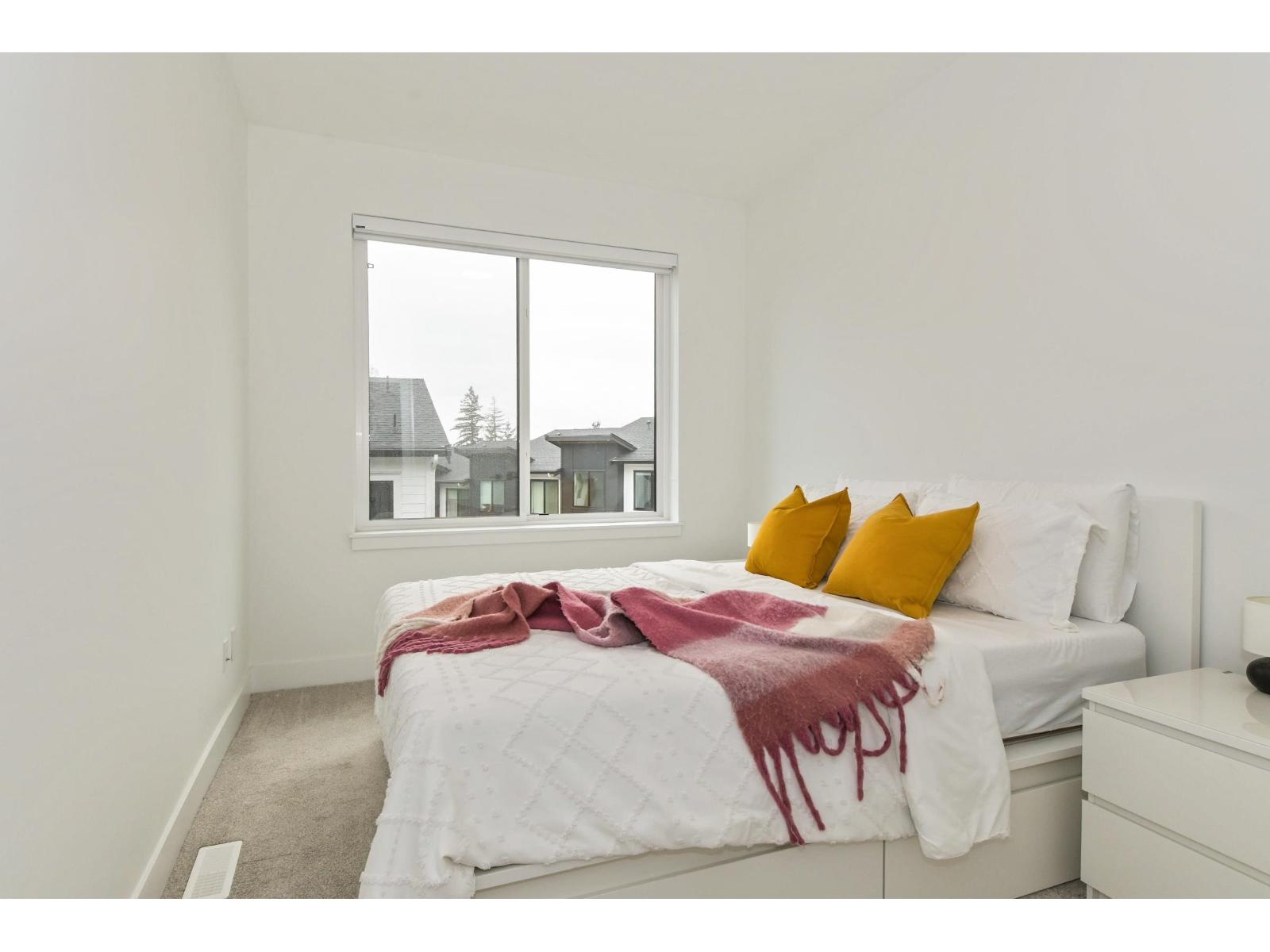 15 17538 100 AVENUE, Surrey