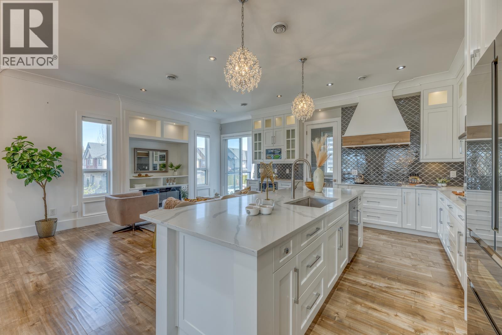 7102 BRIDGE STREET, Richmond