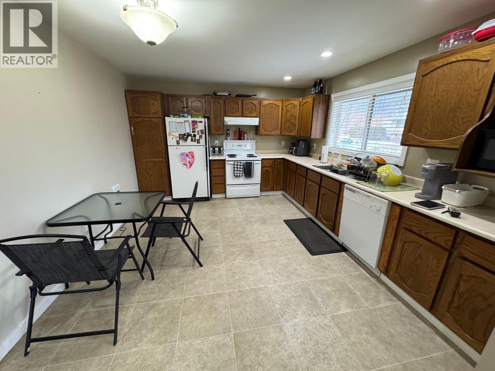 2540 Coutlee Avenue - Image 4