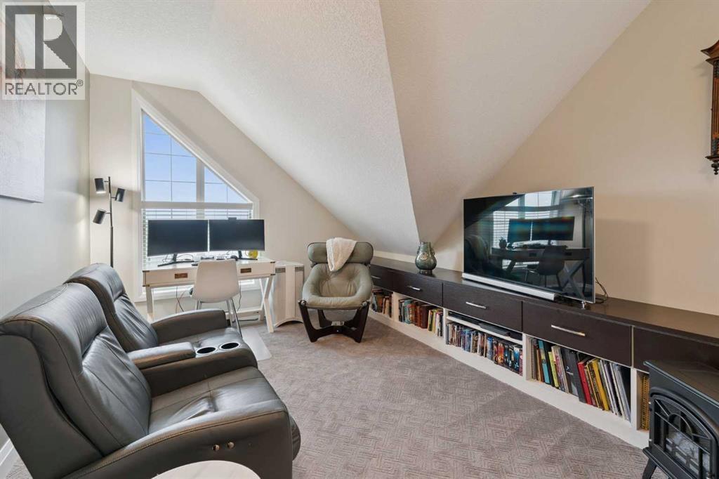 15 Sunset Square, Cochrane