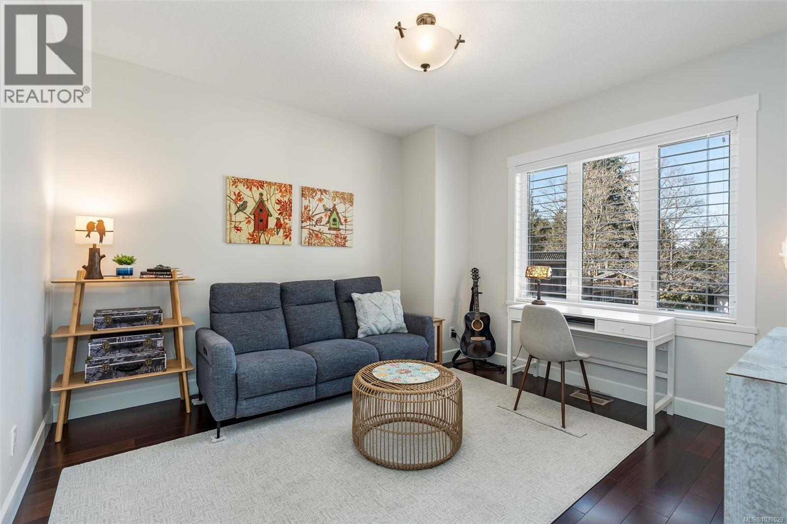 174 Sunningdale Rd E, Qualicum Beach