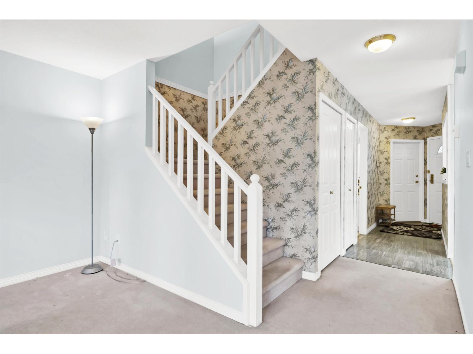 54 8428 VENTURE WAY, Surrey