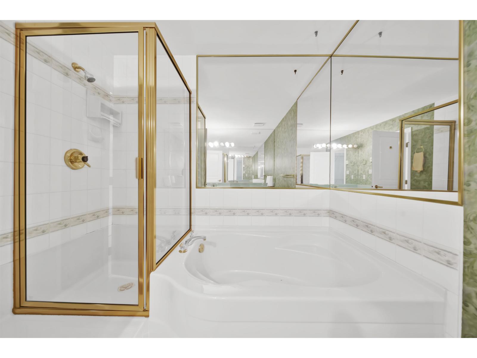 54 8428 VENTURE WAY, Surrey