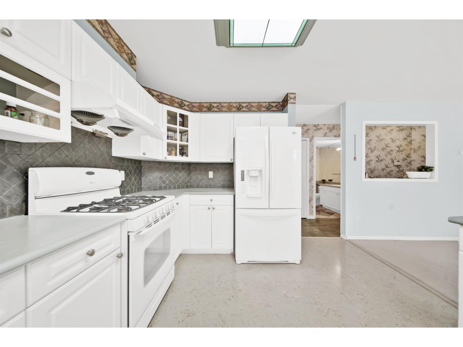 54 8428 VENTURE WAY, Surrey