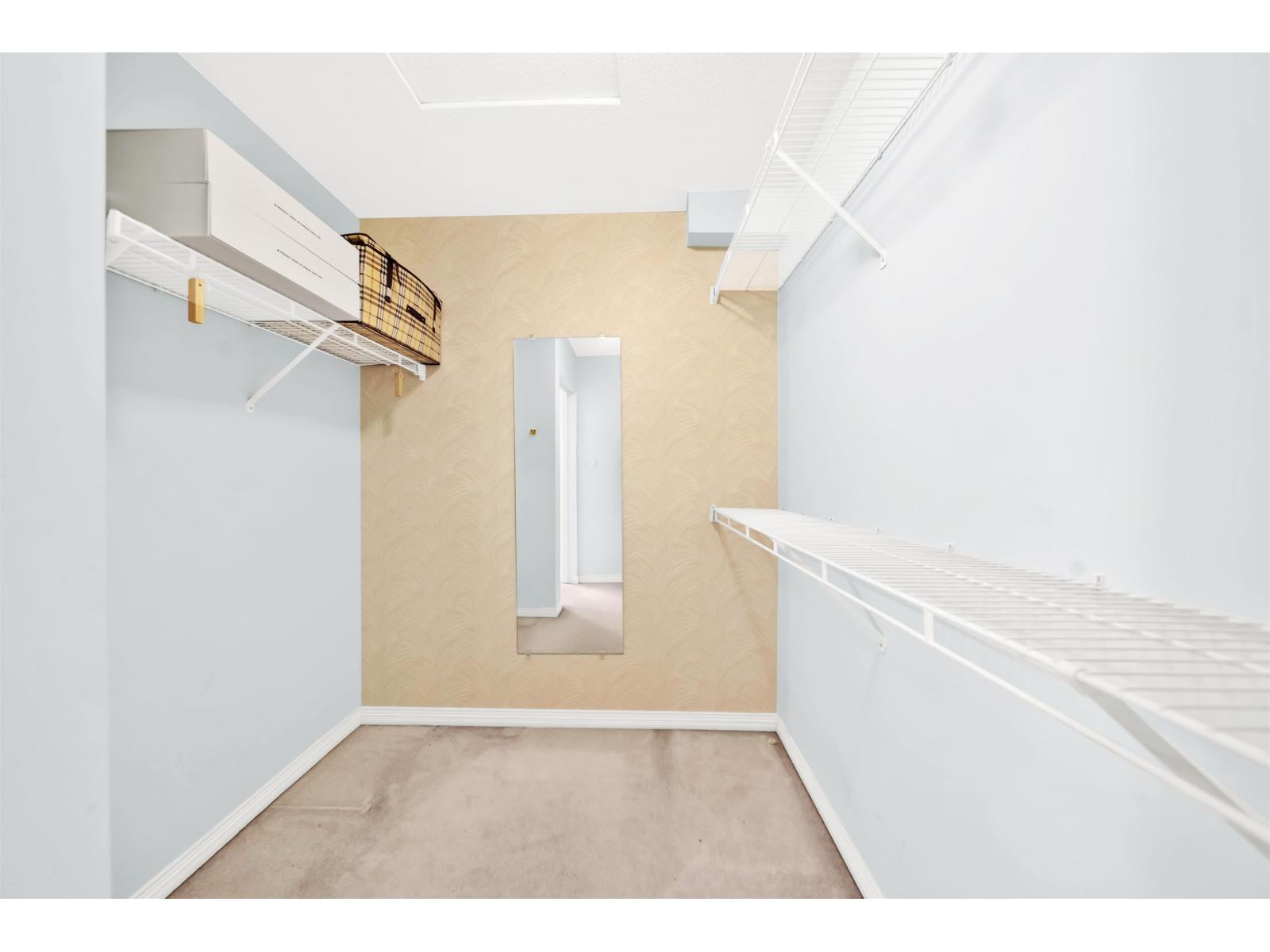 54 8428 VENTURE WAY, Surrey