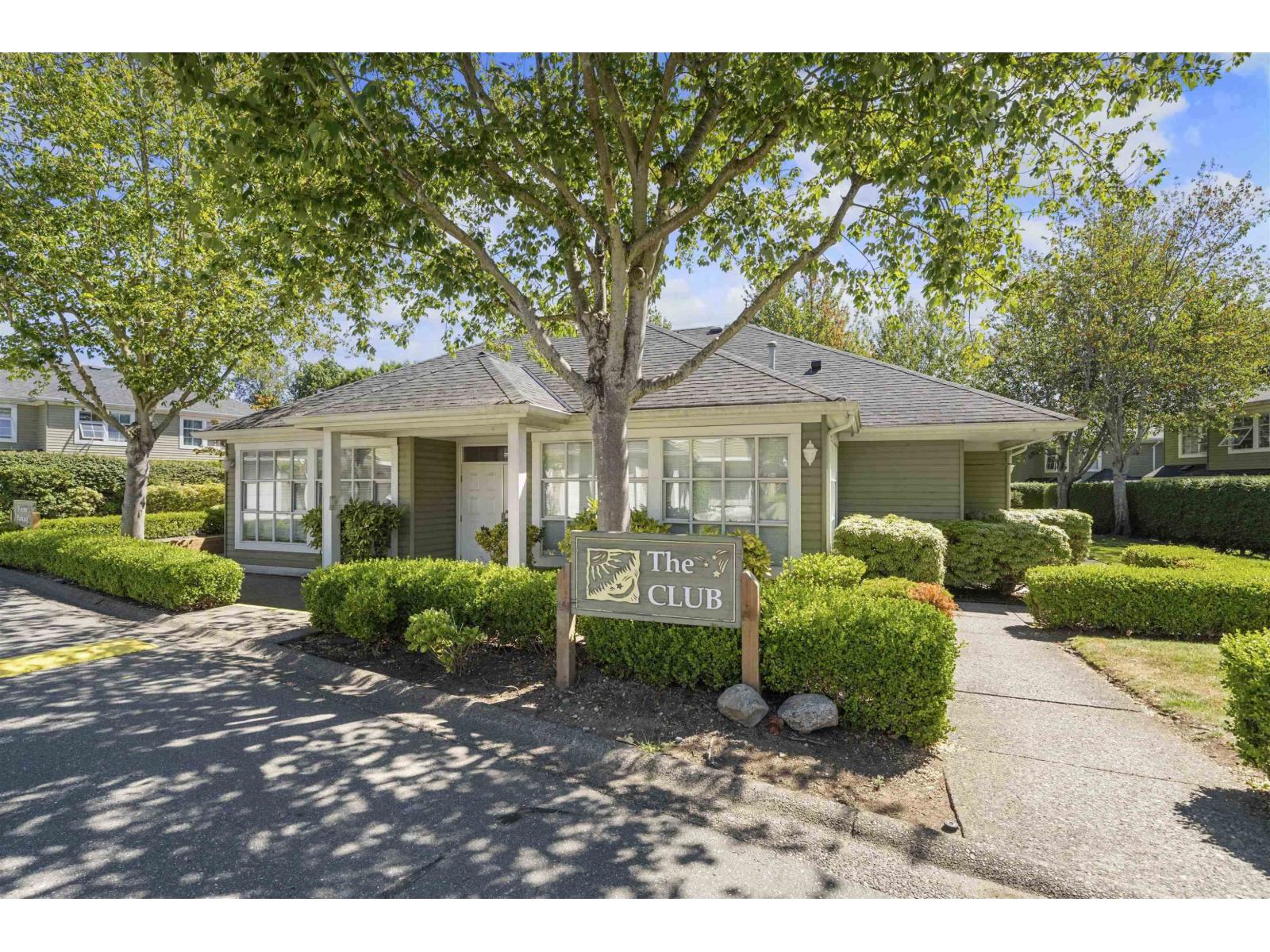 54 8428 VENTURE WAY, Surrey