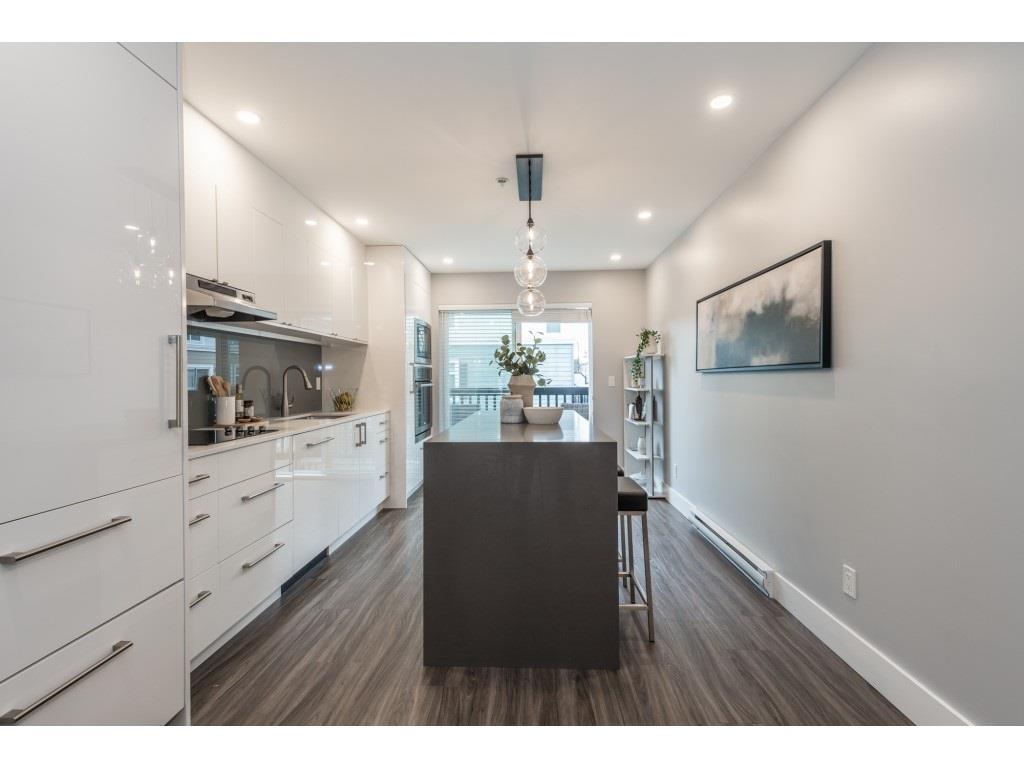 3 15833 26 AVENUE, Surrey