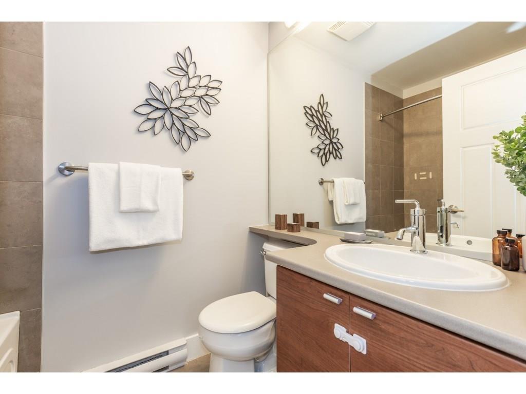 3 15833 26 AVENUE, Surrey