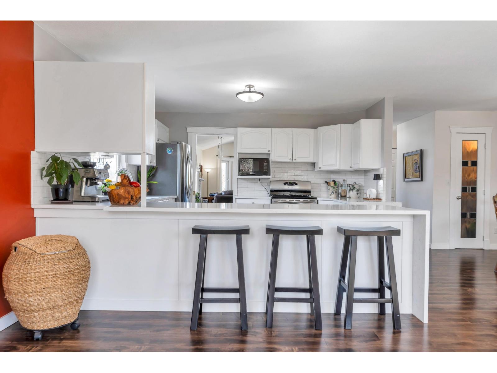 21720 50 AVENUE, Langley