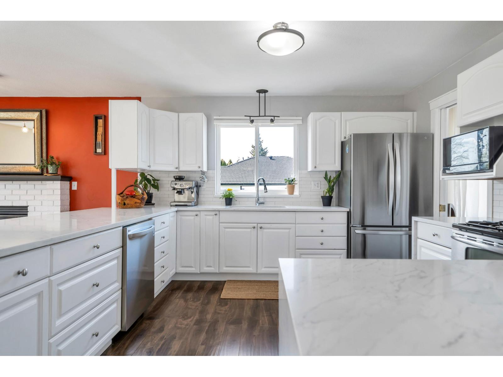 21720 50 AVENUE, Langley