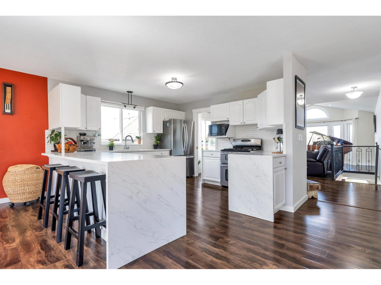 21720 50 AVENUE, Langley