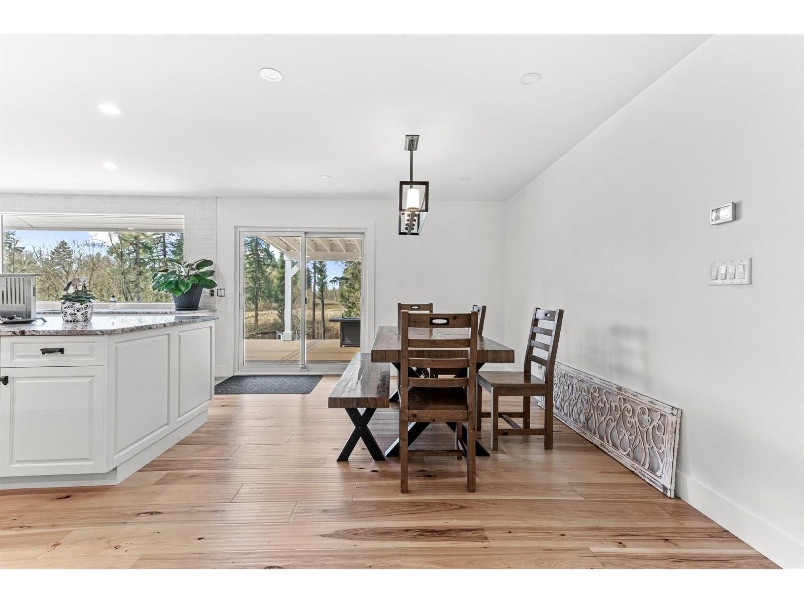 7025 HESSLEA CRESCENT, Abbotsford