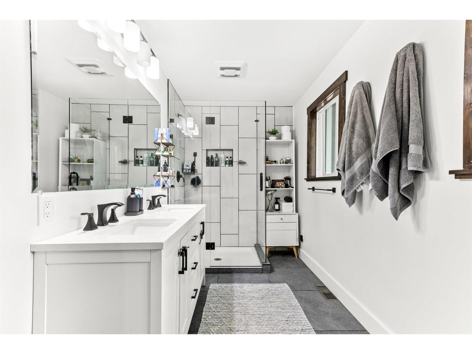 7025 HESSLEA CRESCENT, Abbotsford