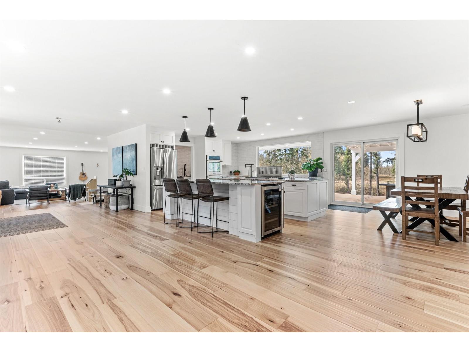 7025 HESSLEA CRESCENT, Abbotsford