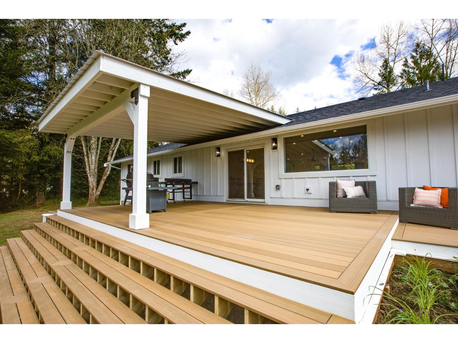 7025 HESSLEA CRESCENT, Abbotsford