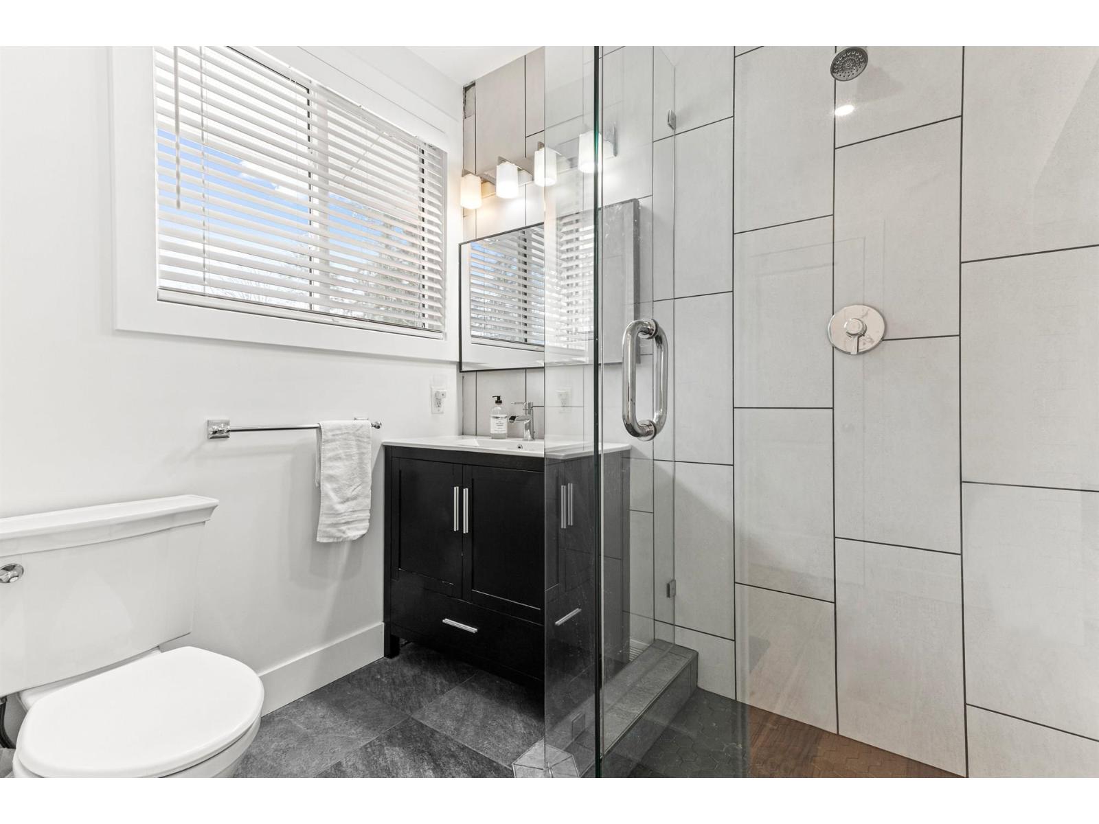 7025 HESSLEA CRESCENT, Abbotsford