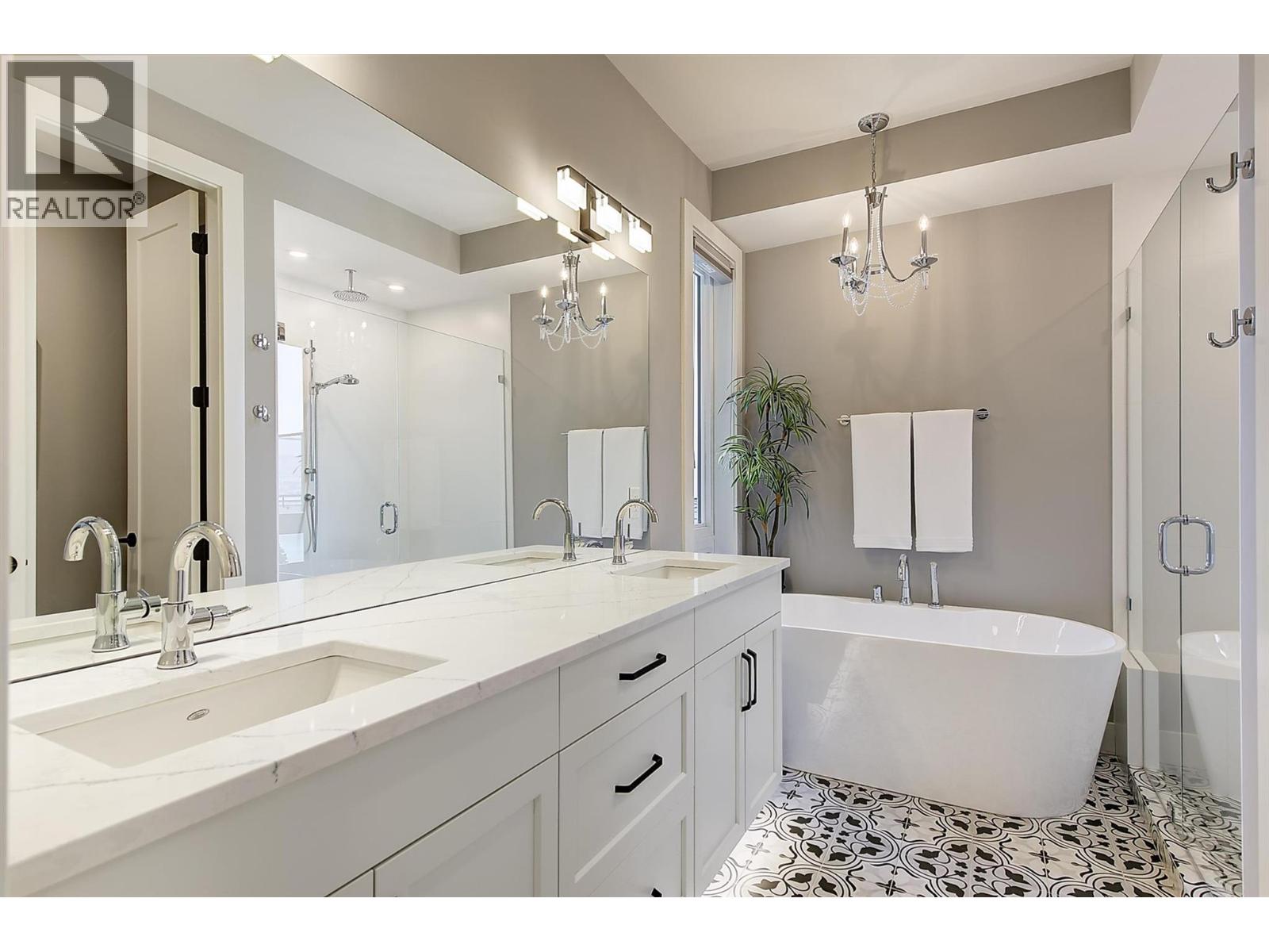 2617 Casa Palmero Drive, West Kelowna