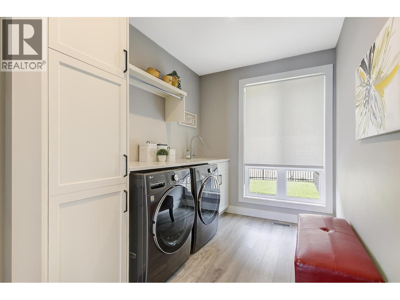 2617 Casa Palmero Drive, West Kelowna