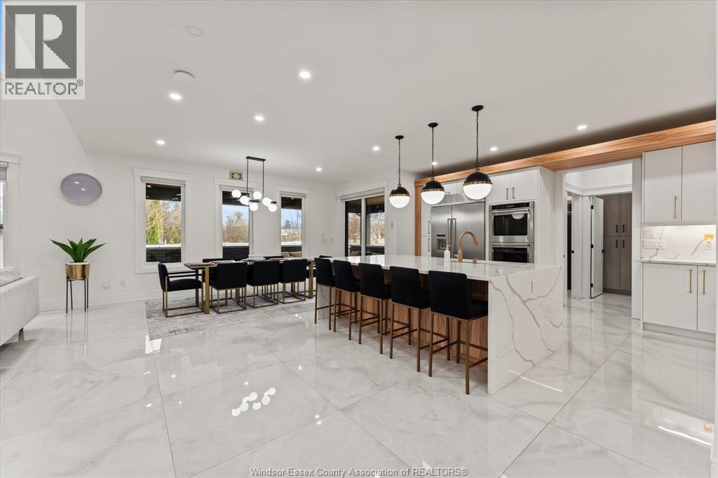 3082 BETTS AVENUE - 4