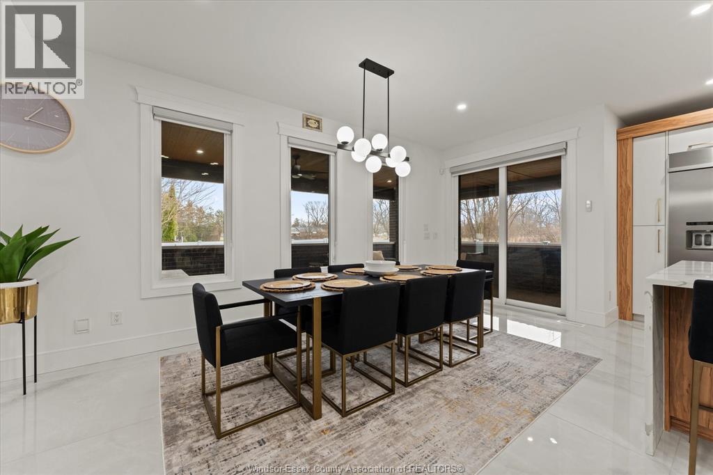 3082 BETTS AVENUE - 11