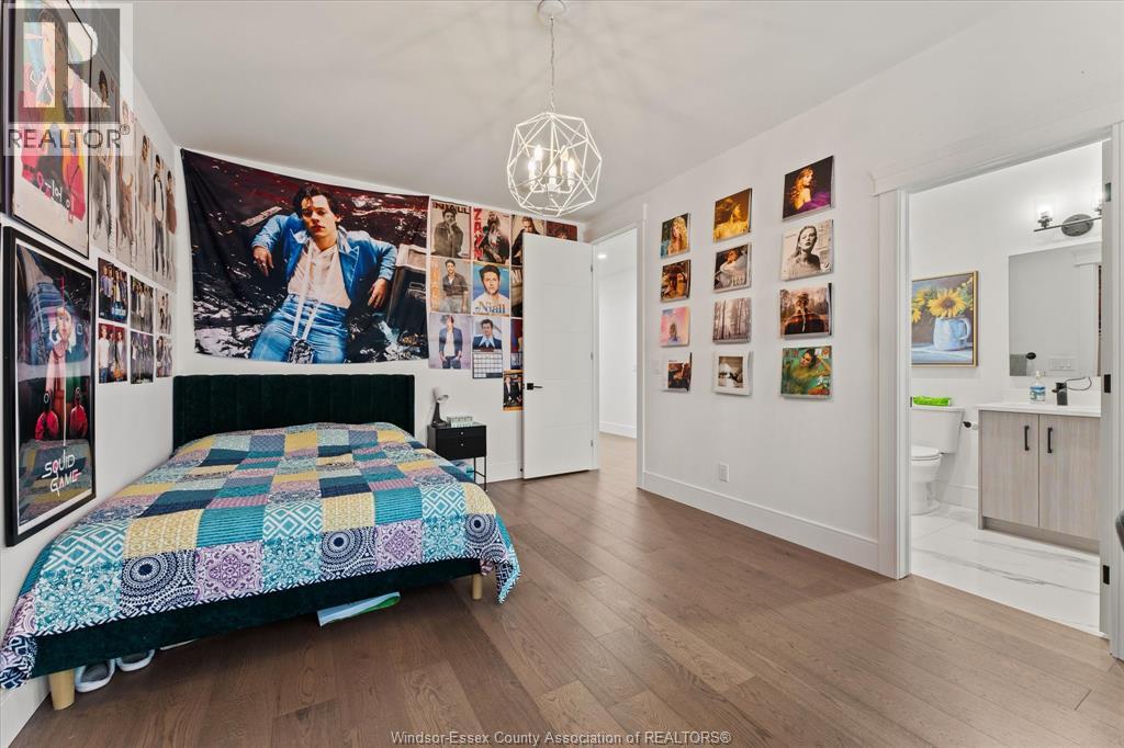 3082 BETTS AVENUE - 21