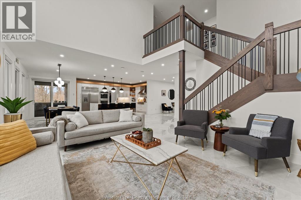 3082 BETTS AVENUE - 14