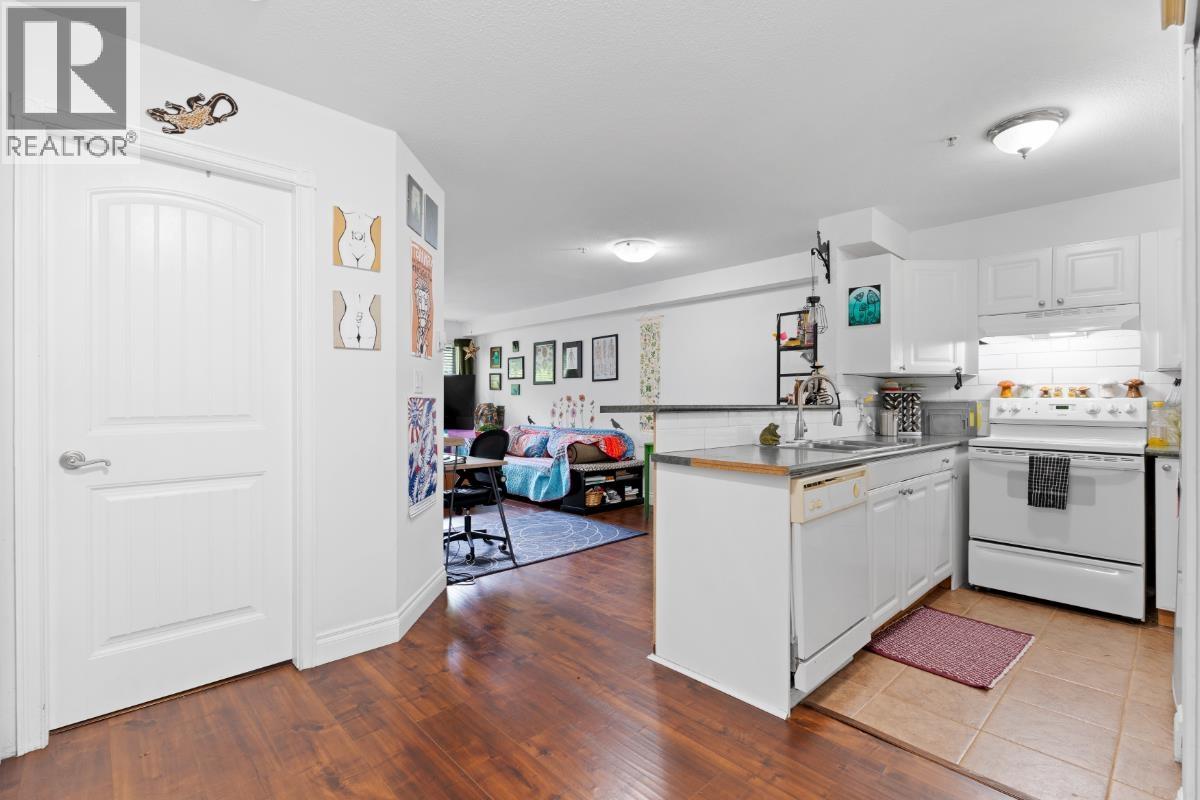 108 20561 113 AVENUE, Maple Ridge