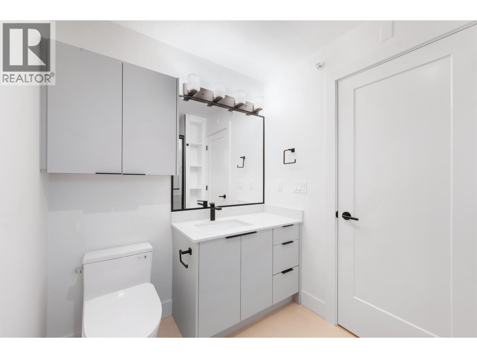 6 4855 VENABLES STREET, Burnaby