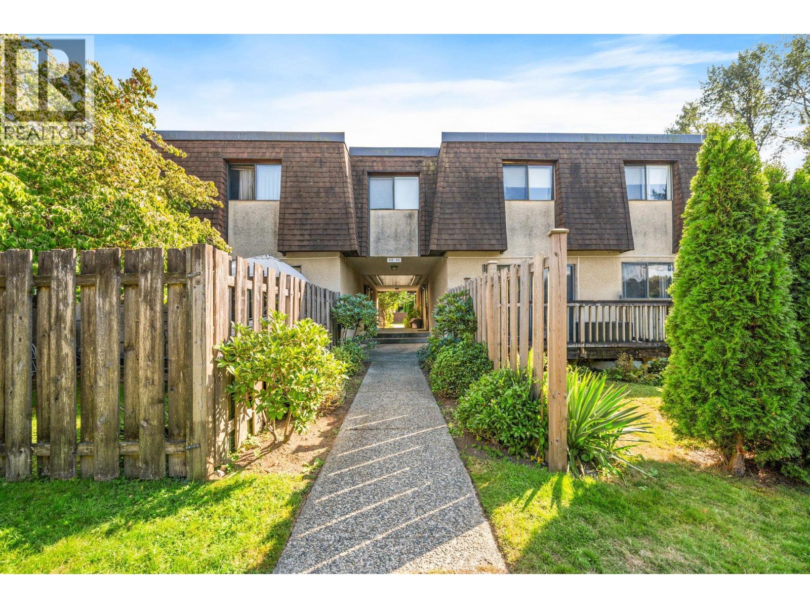 931 OLD LILLOOET ROAD, North Vancouver