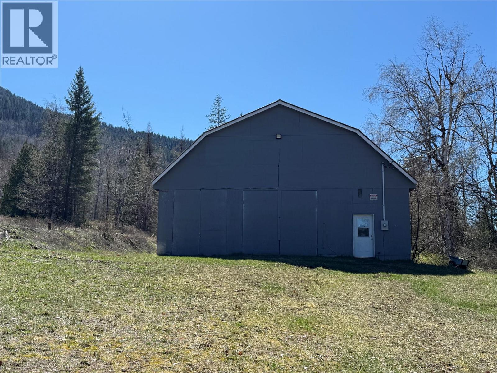 1076 COLUMBIA GARDENS ROAD - 3