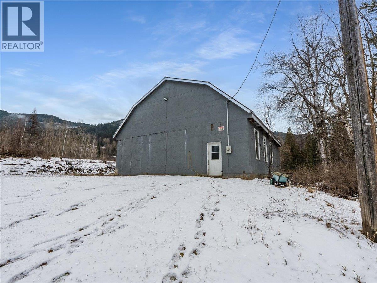 1076 COLUMBIA GARDENS ROAD - 6