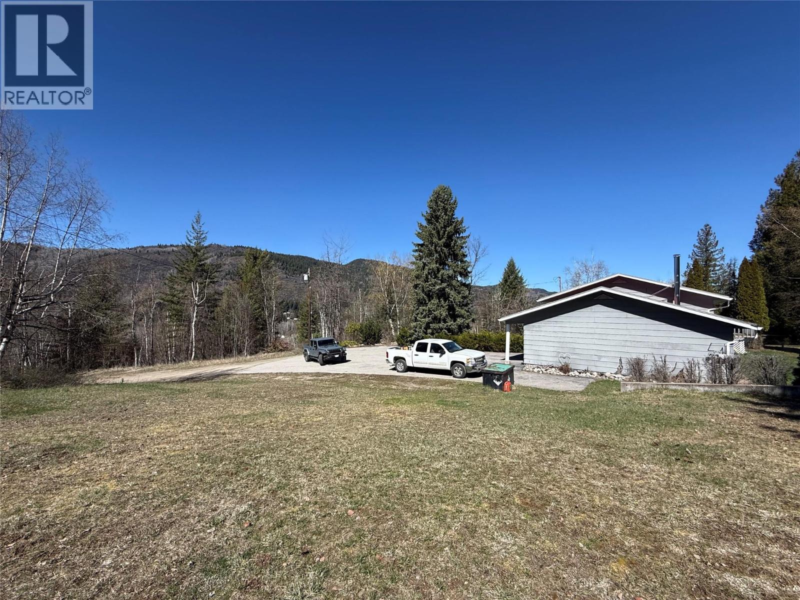 1076 COLUMBIA GARDENS ROAD - 99